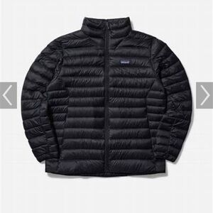 Patagonia black kids down jacket size XS 5-6